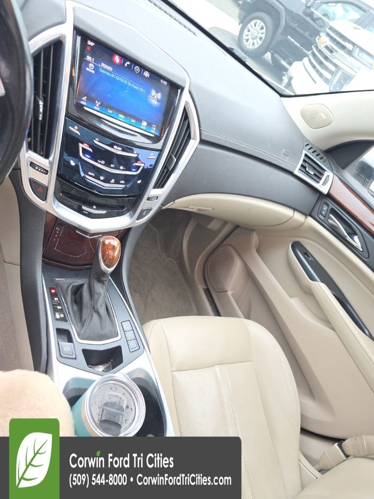 2013 Cadillac SRX Luxury photo 2