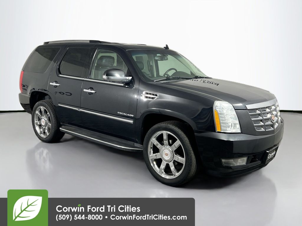2013 Cadillac Escalade AWD Luxury's photo