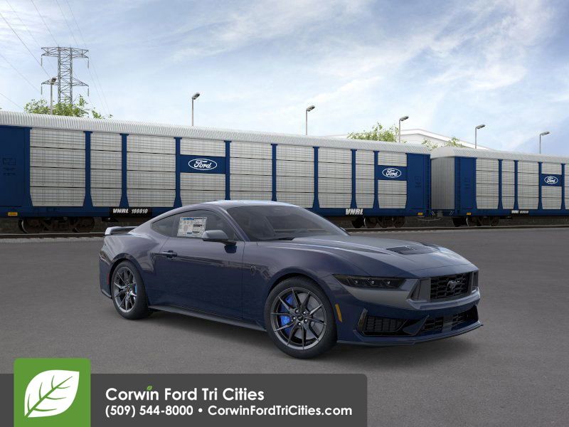 2026 Ford Mustang Dark Horse's photo