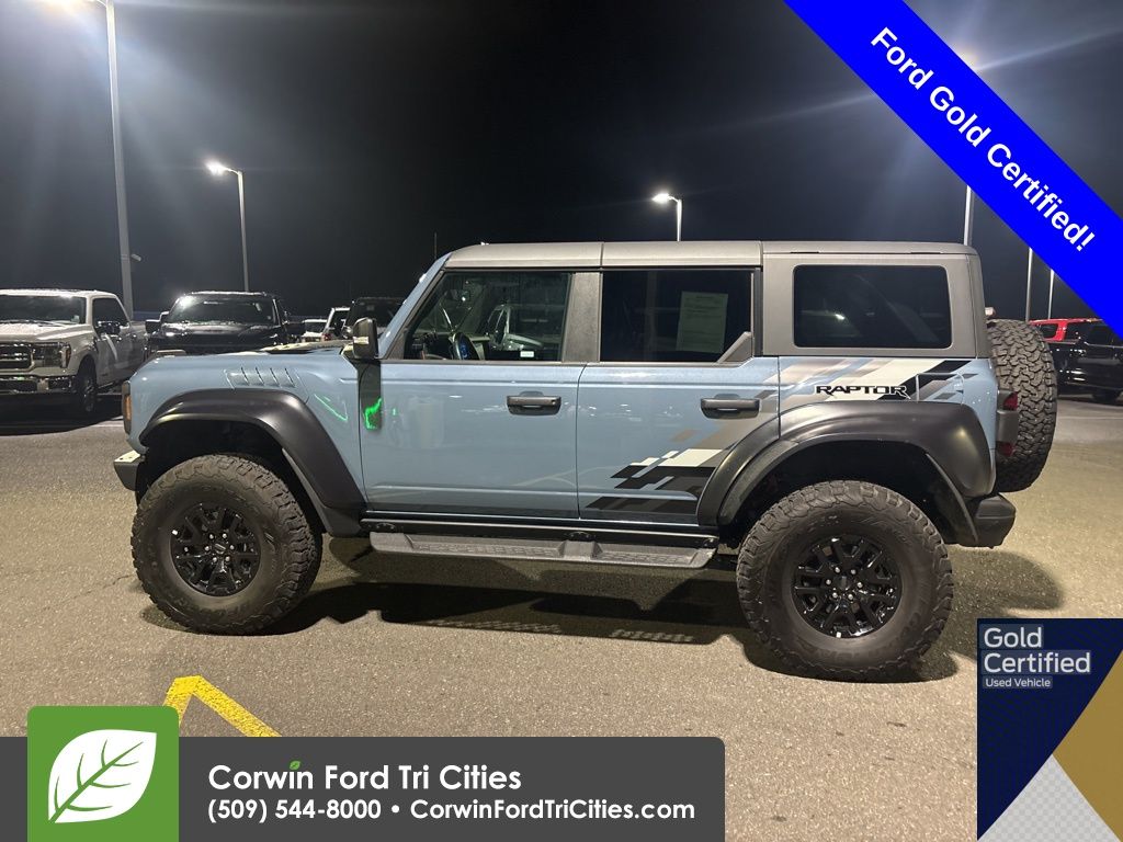 2024 Ford Bronco photo 3