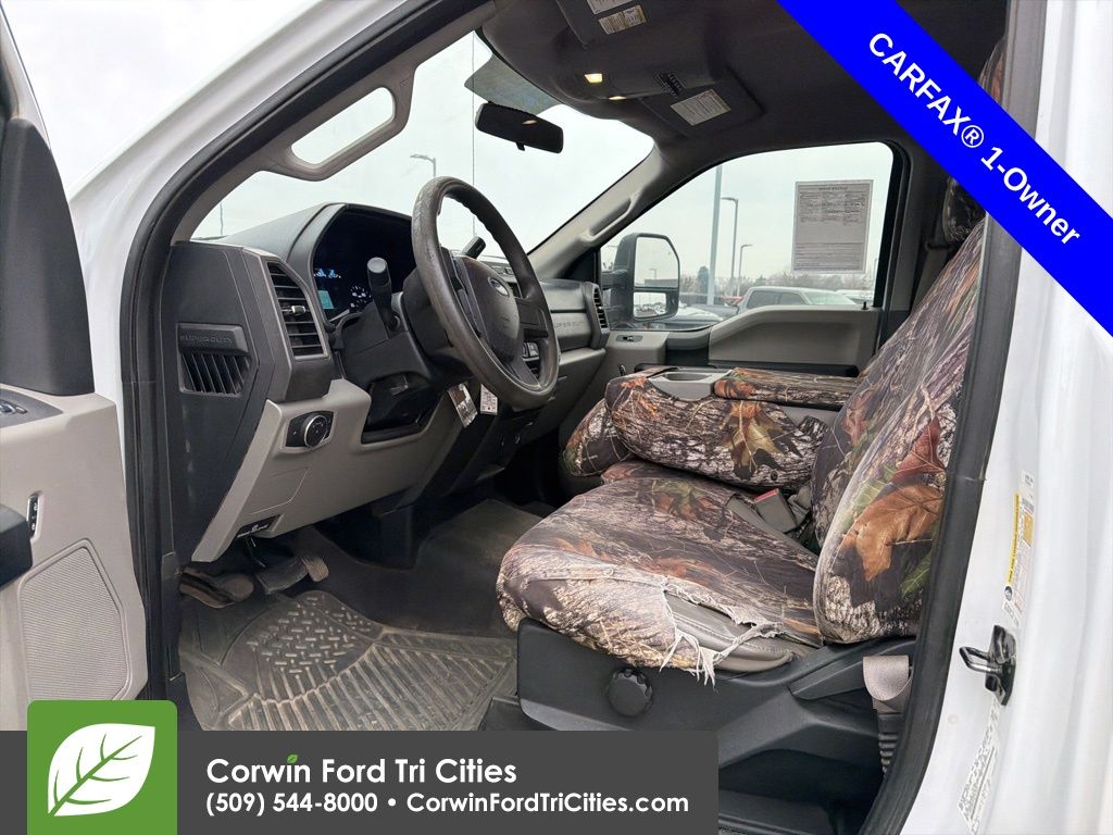 2017 Ford F-250 XL photo 2