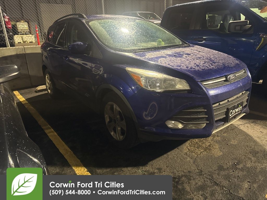 2016 Ford Escape SE's photo