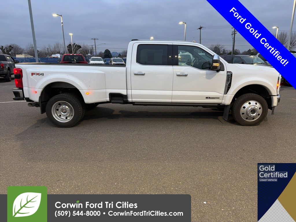2025 Ford F-450 photo 4