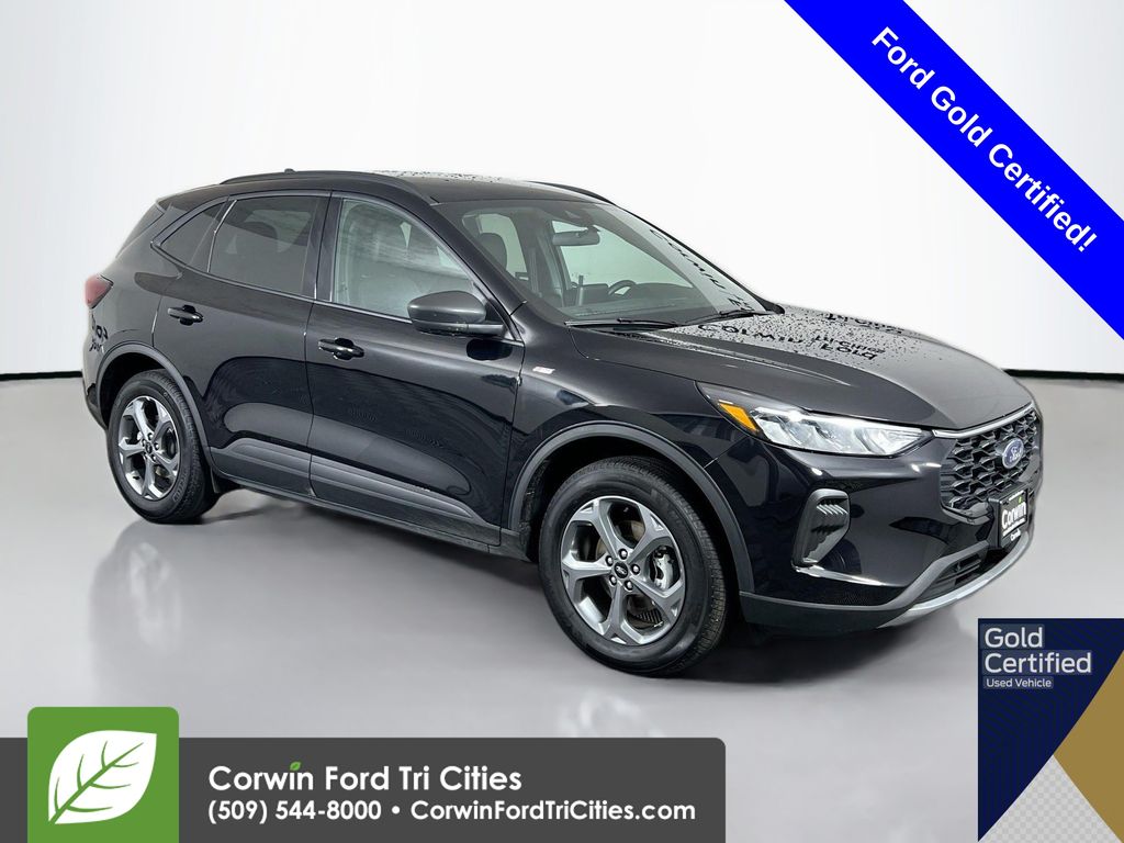 2025 Ford Escape ST-Line's photo