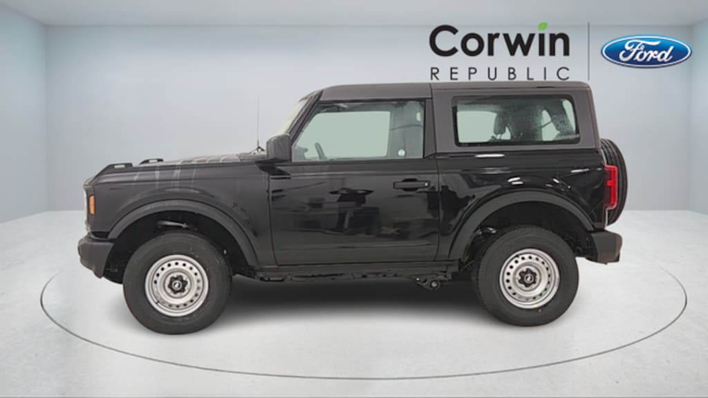 New 2025 Ford Bronco Base SUV