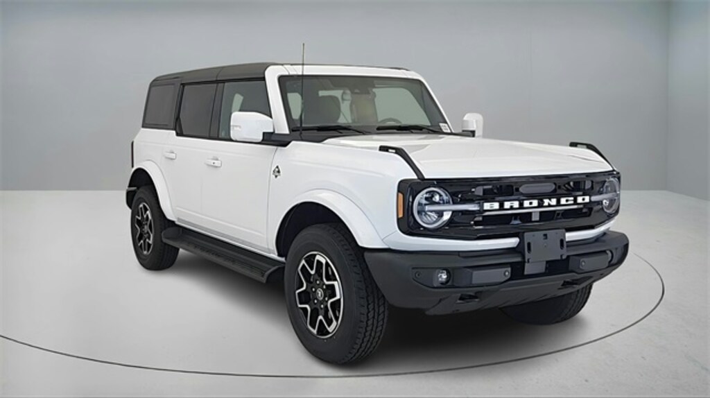 New 2025 Ford Bronco Outer Banks SUV