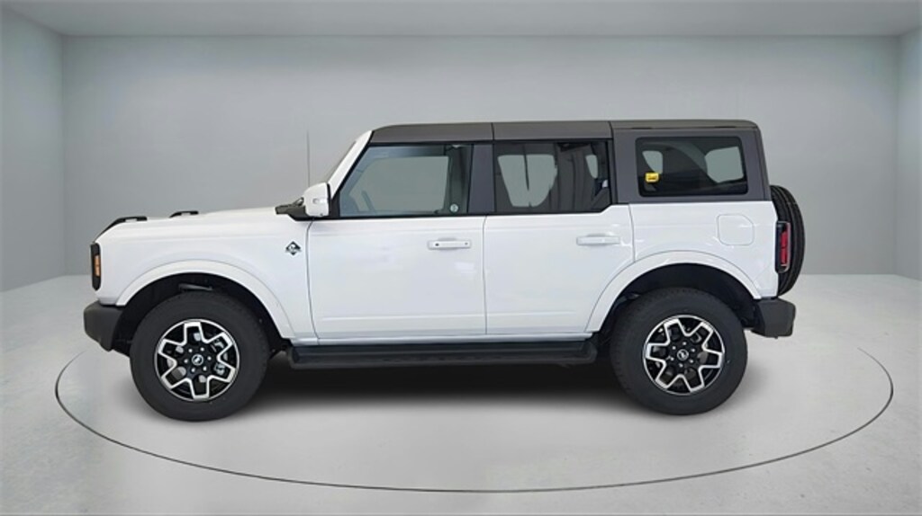 New 2025 Ford Bronco Outer Banks SUV