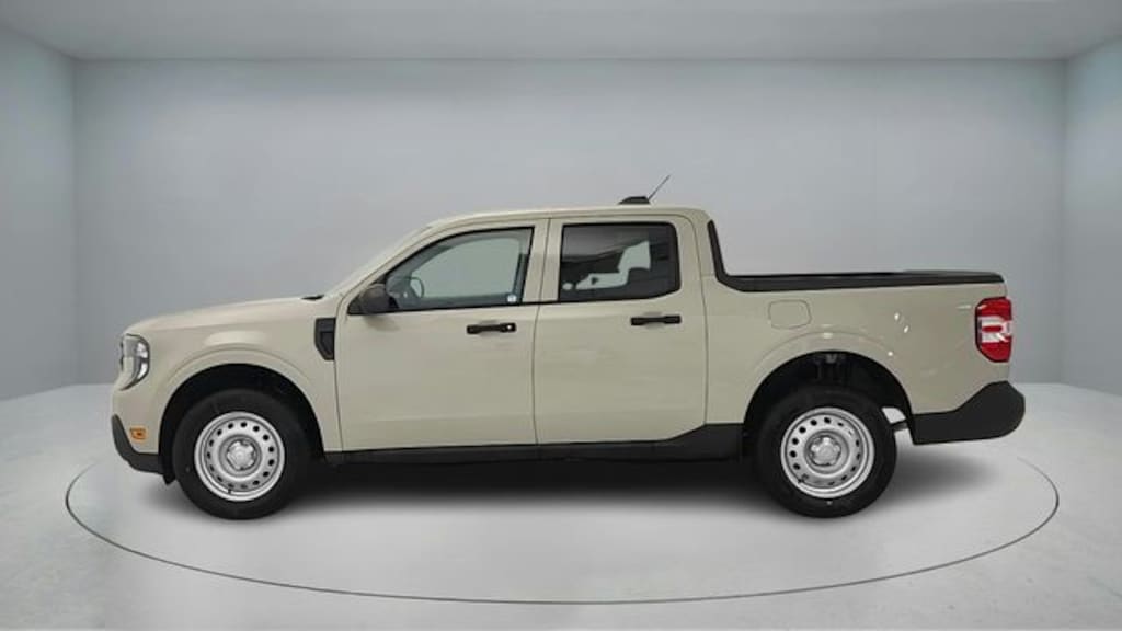 New 2025 Ford Maverick XL Truck
