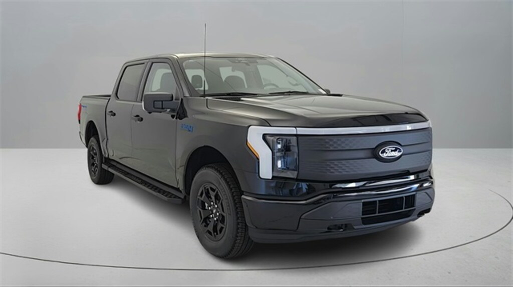 New 2025 Ford F-150 Lightning XLT Truck