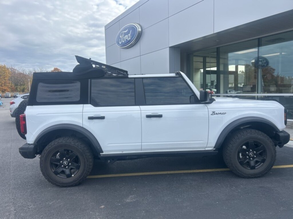Used 2024 Ford Bronco Black Diamond SUV