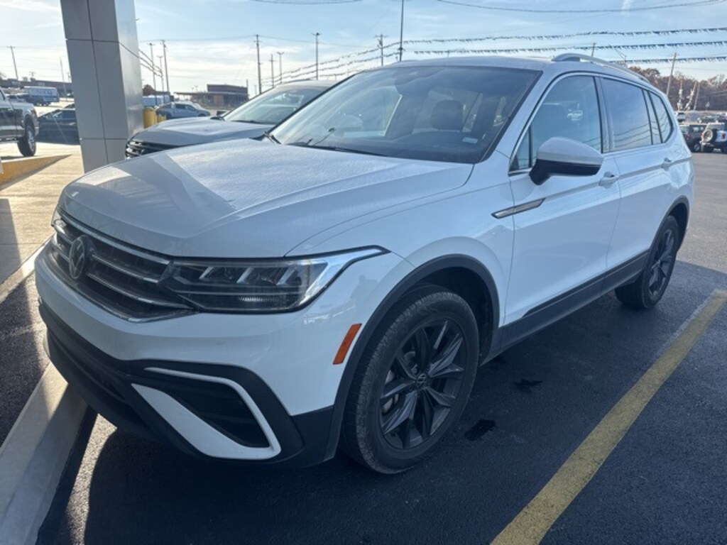 Used 2024 Volkswagen Tiguan 2.0T SE SUV