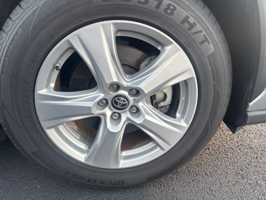 Used 2024 Toyota Highlander SUV