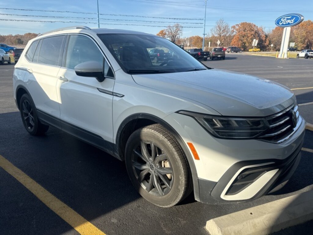 Used 2024 Volkswagen Tiguan 2.0T SE SUV
