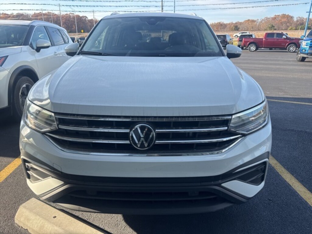 Used 2024 Volkswagen Tiguan 2.0T SE SUV