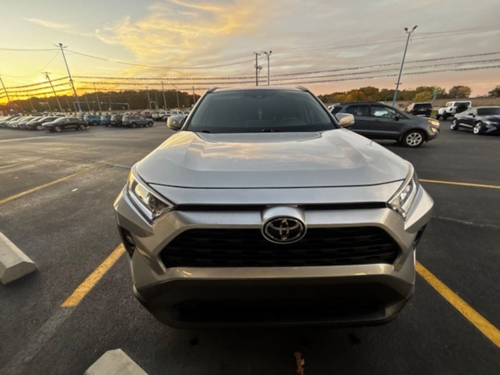 Used 2021 Toyota RAV4 XLE SUV