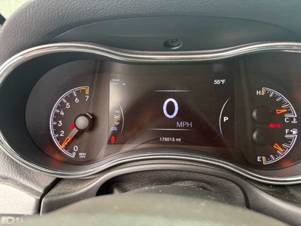 Used 2018 Jeep Grand Cherokee Altitude SUV