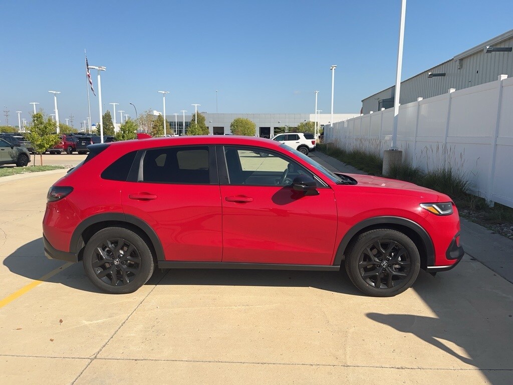 2024 Honda HR-V Sport photo 2