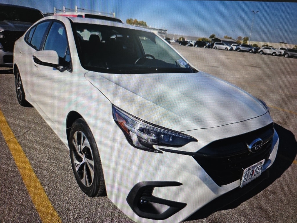 2025 Subaru Legacy Premium photo 2