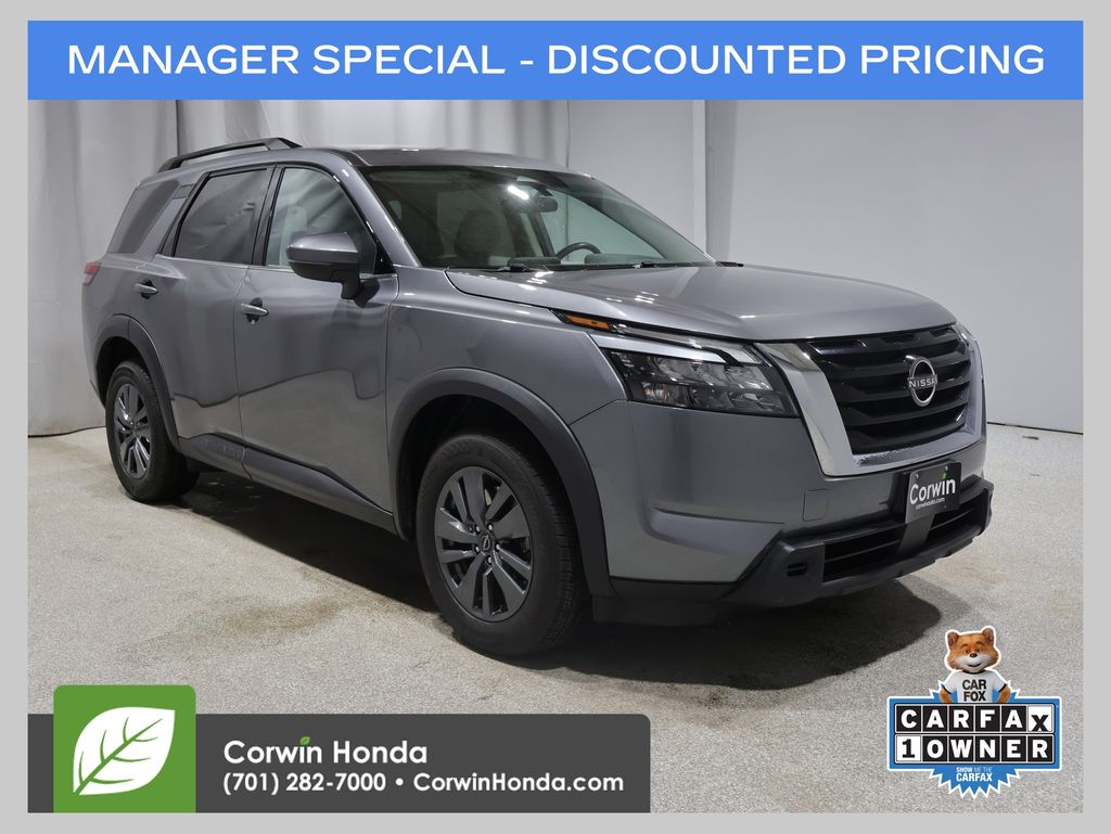 2023 Nissan Pathfinder SV 4WD's photo