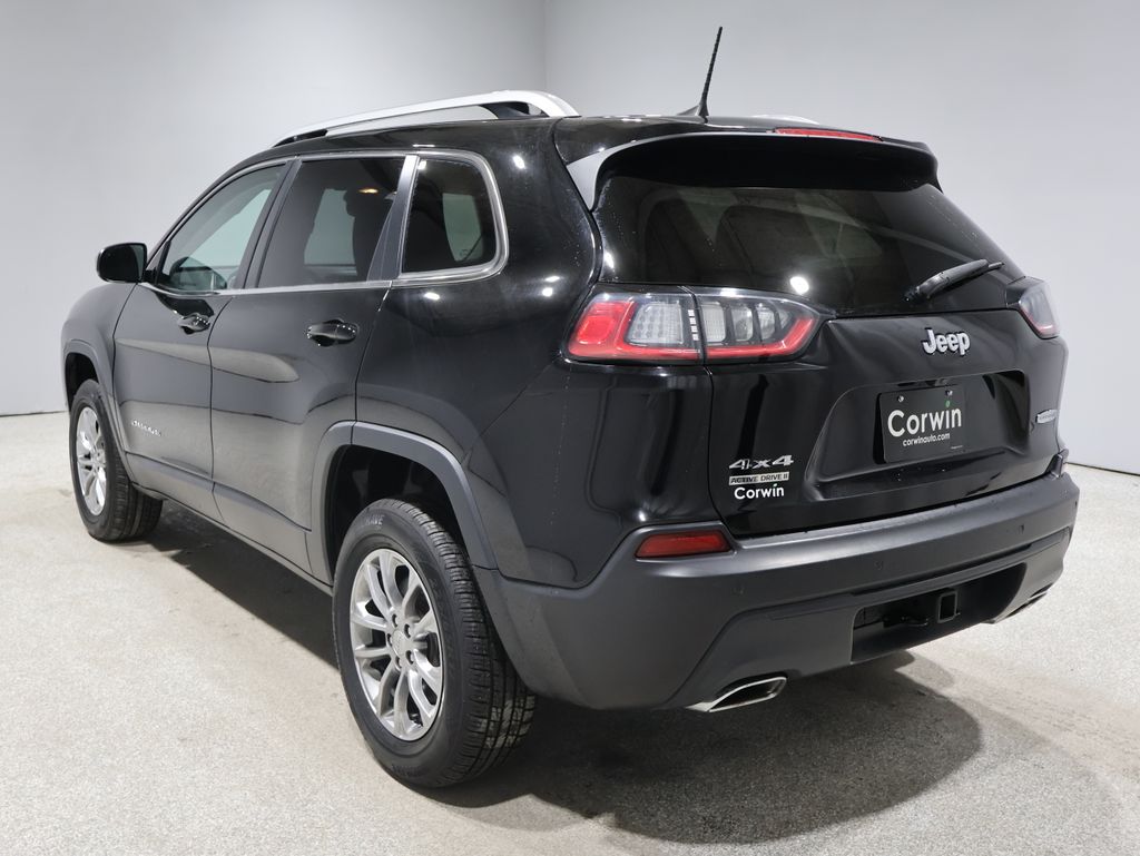 2021 Jeep Cherokee Latitude Lux photo 2