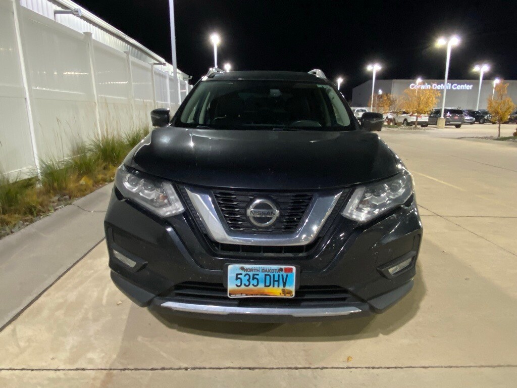 2019 Nissan Rogue SL photo 2
