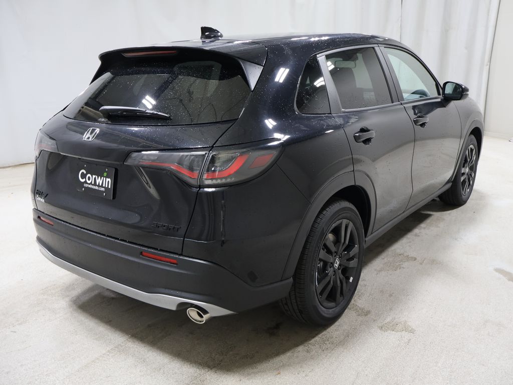 2026 Honda HR-V Sport photo 4