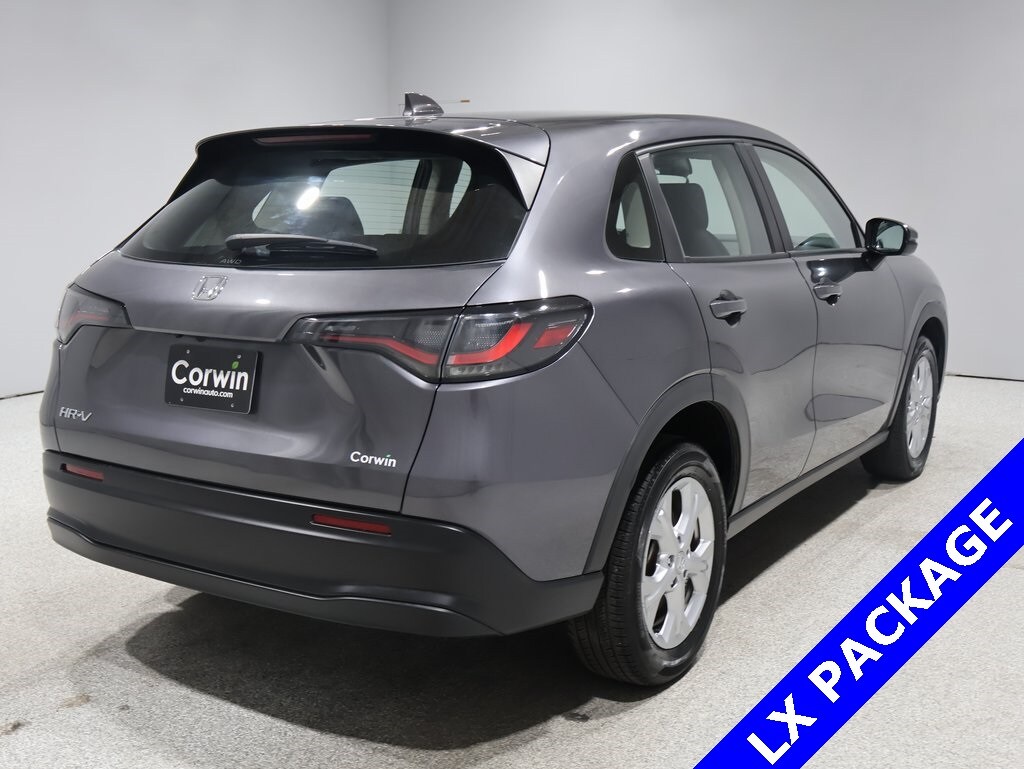 2023 Honda HR-V LX photo 2