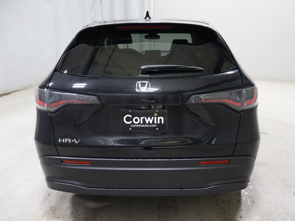 2026 Honda HR-V LX photo 4