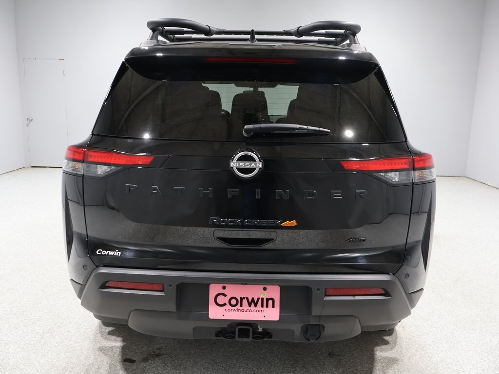 2024 Nissan Pathfinder Rock Creek photo 2