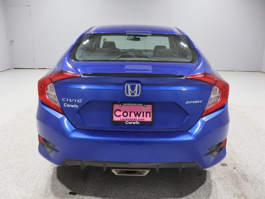 2019 Honda Civic Sport photo 3