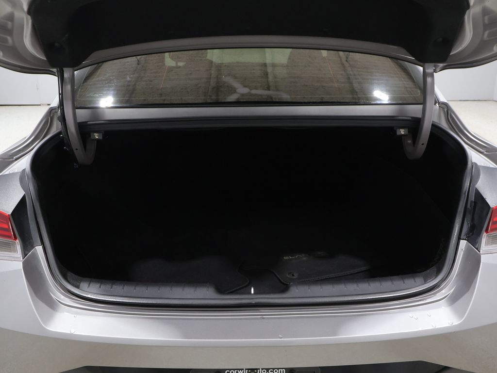 2023 Hyundai Elantra N photo 4