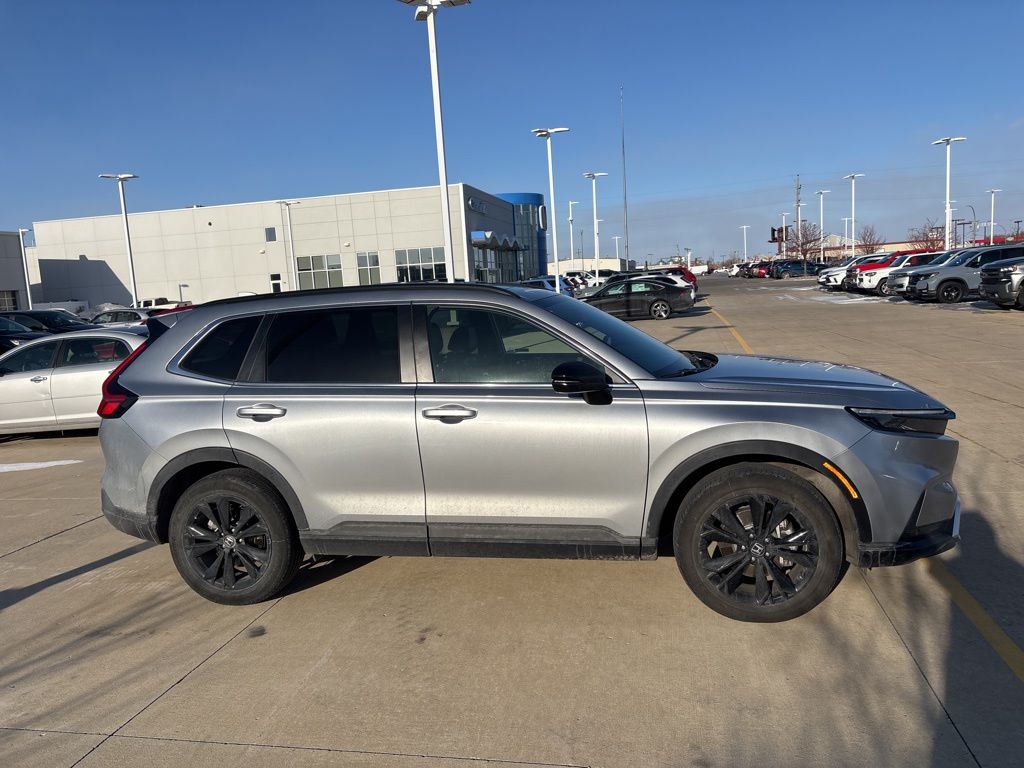 2023 Honda CR-V Hybrid Sport Touring photo 2