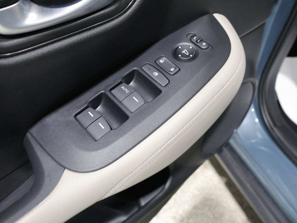 2025 Honda HR-V LX - Photo 14