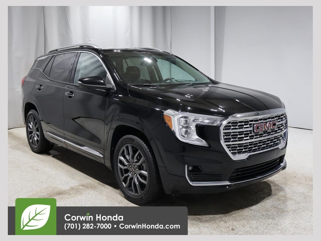 2022 GMC Terrain Denali's photo