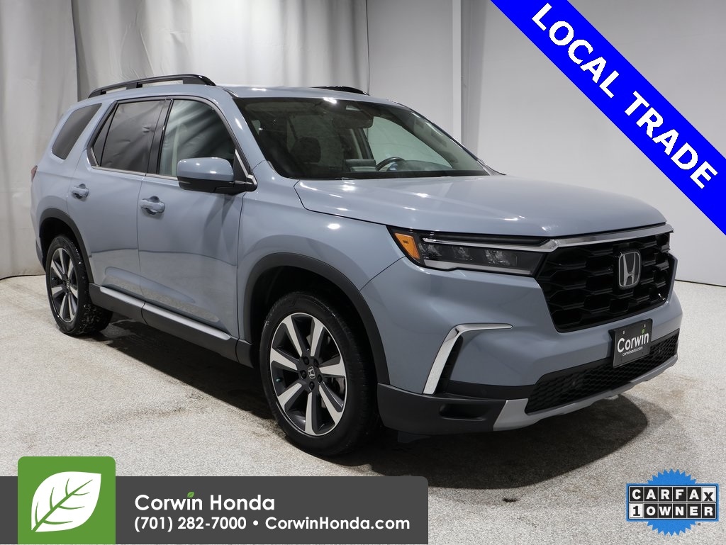 2023 Honda Pilot Touring's photo