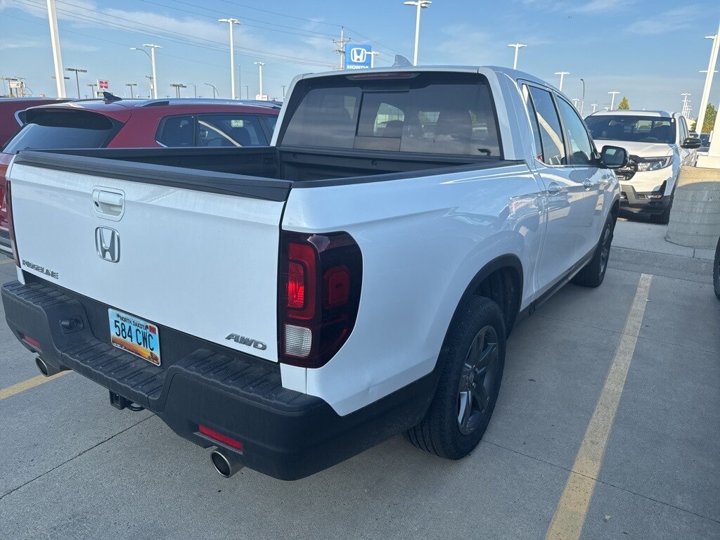 2023 Honda Ridgeline RTL photo 2