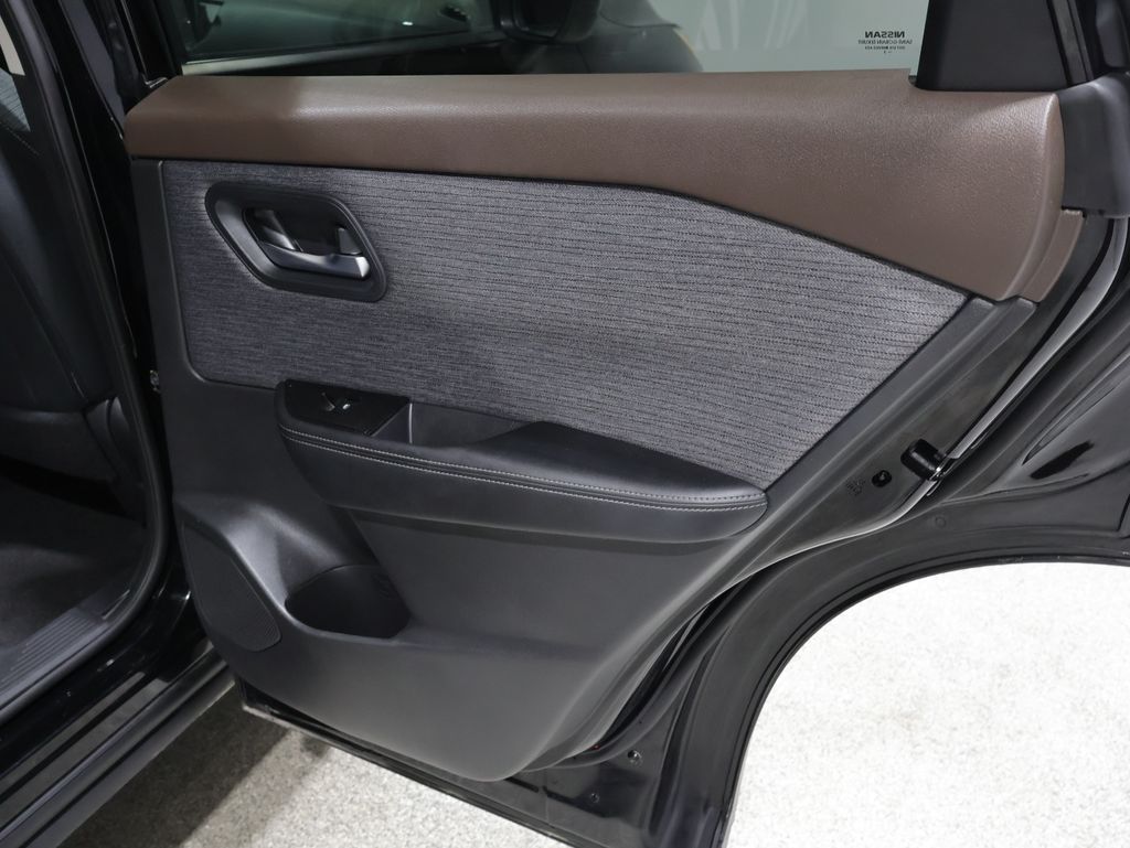 2023 Nissan Rogue SV - Photo 22