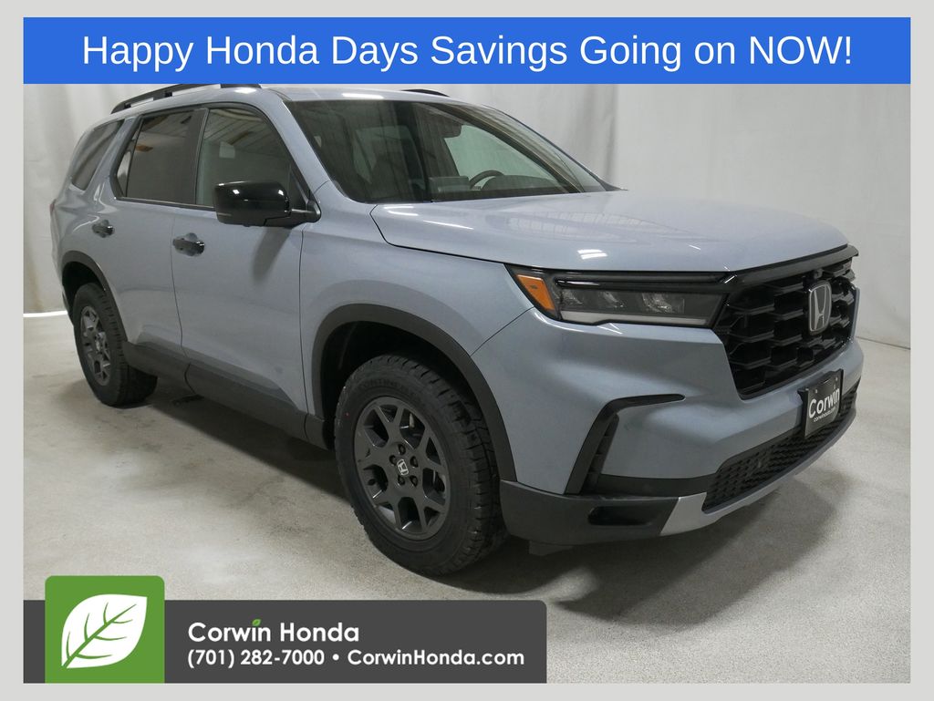 2025 Honda Pilot TrailSport's photo