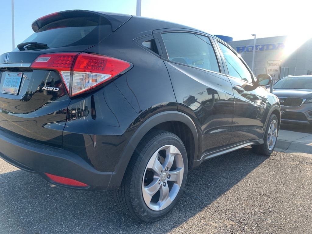 Used 2021 Honda HR-V LX with VIN 3CZRU6H39MM708998 for sale in Fargo, ND