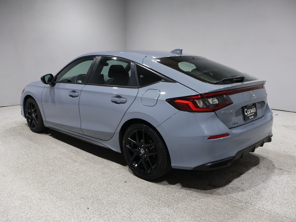 2023 Honda Civic Sport Hatchback photo 3