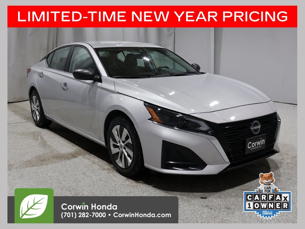 2024 Nissan Altima S's photo