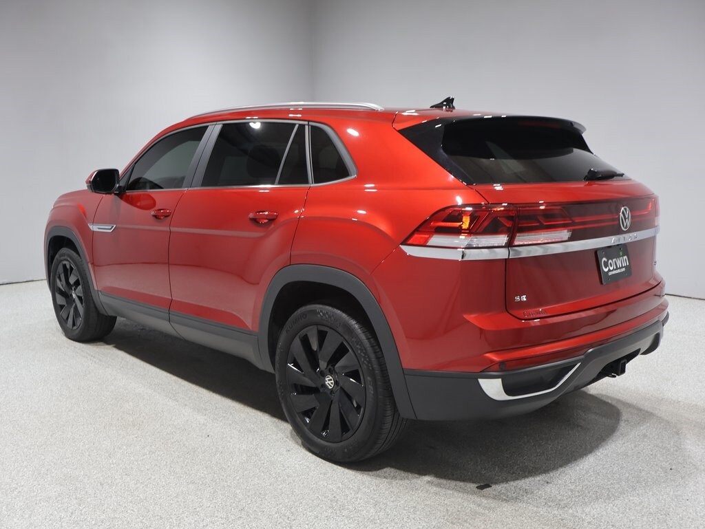 2024 Volkswagen Atlas Cross Sport SE Technology photo 4