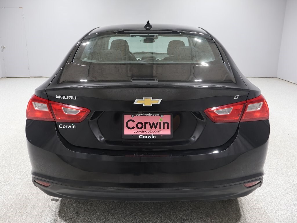 2023 Chevrolet Malibu 1LT photo 3