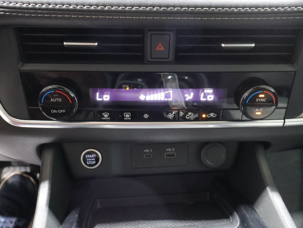 2023 Nissan Rogue SV - Photo 31