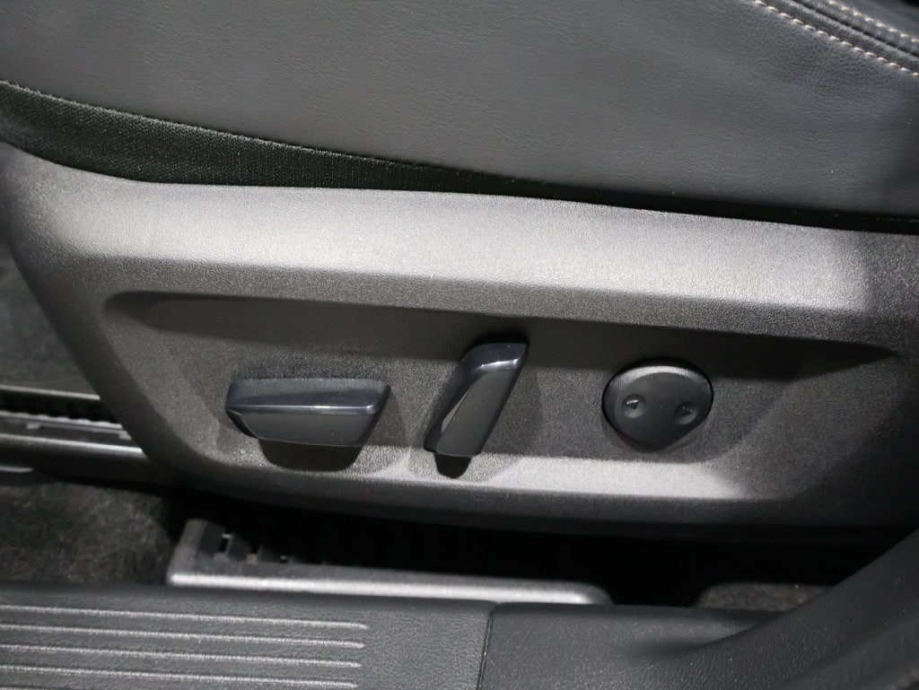 2023 Nissan Rogue Platinum - Photo 11