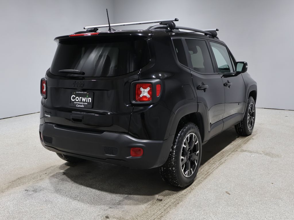 2023 Jeep Renegade Latitude Upland photo 2