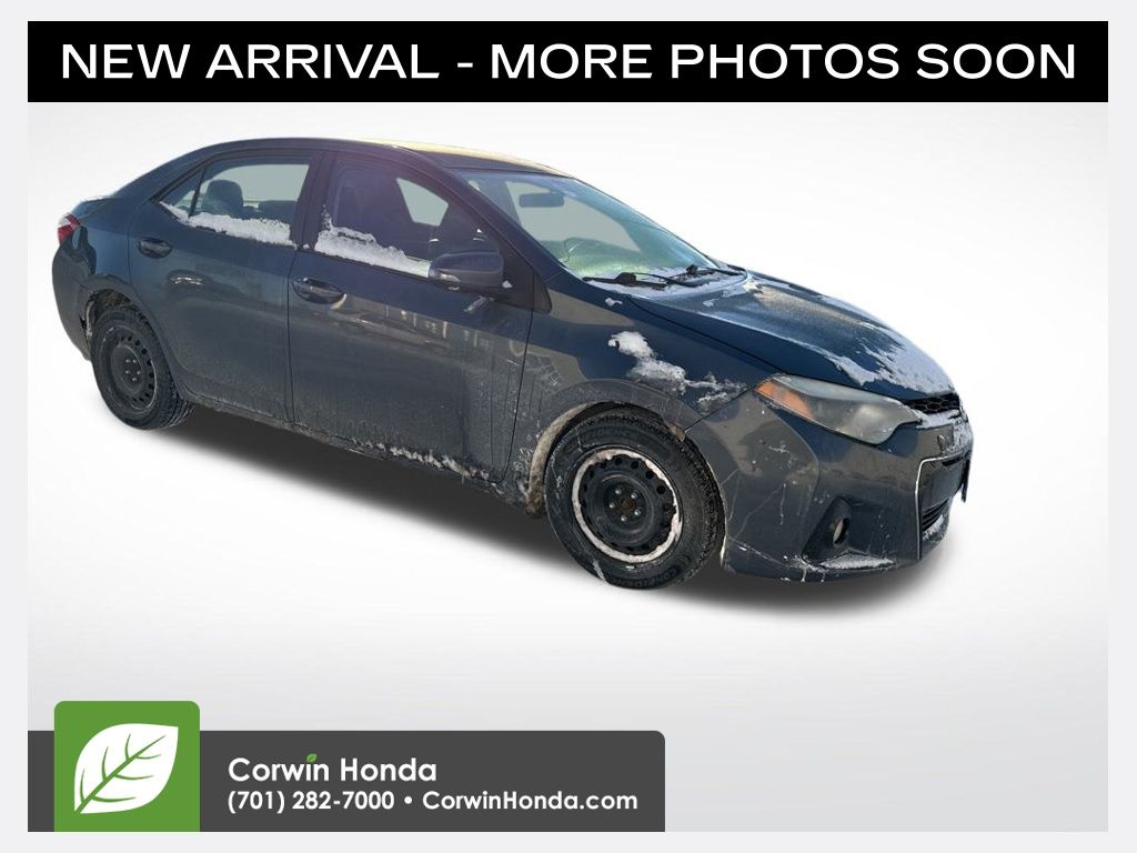 2015 Toyota Corolla S's photo
