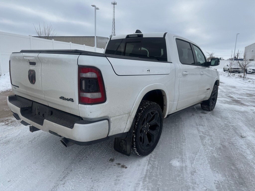 2022 Ram 1500 Limited photo 2