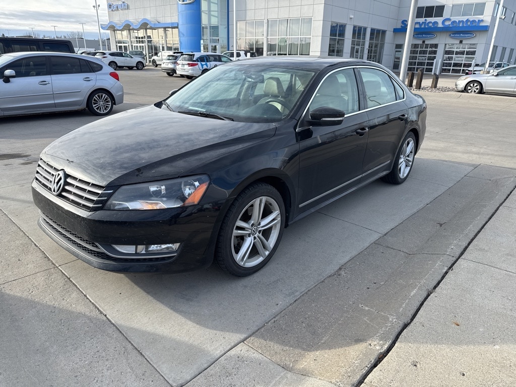 Used 2013 Volkswagen Passat 2.0L TDI SEL Premium Sedan