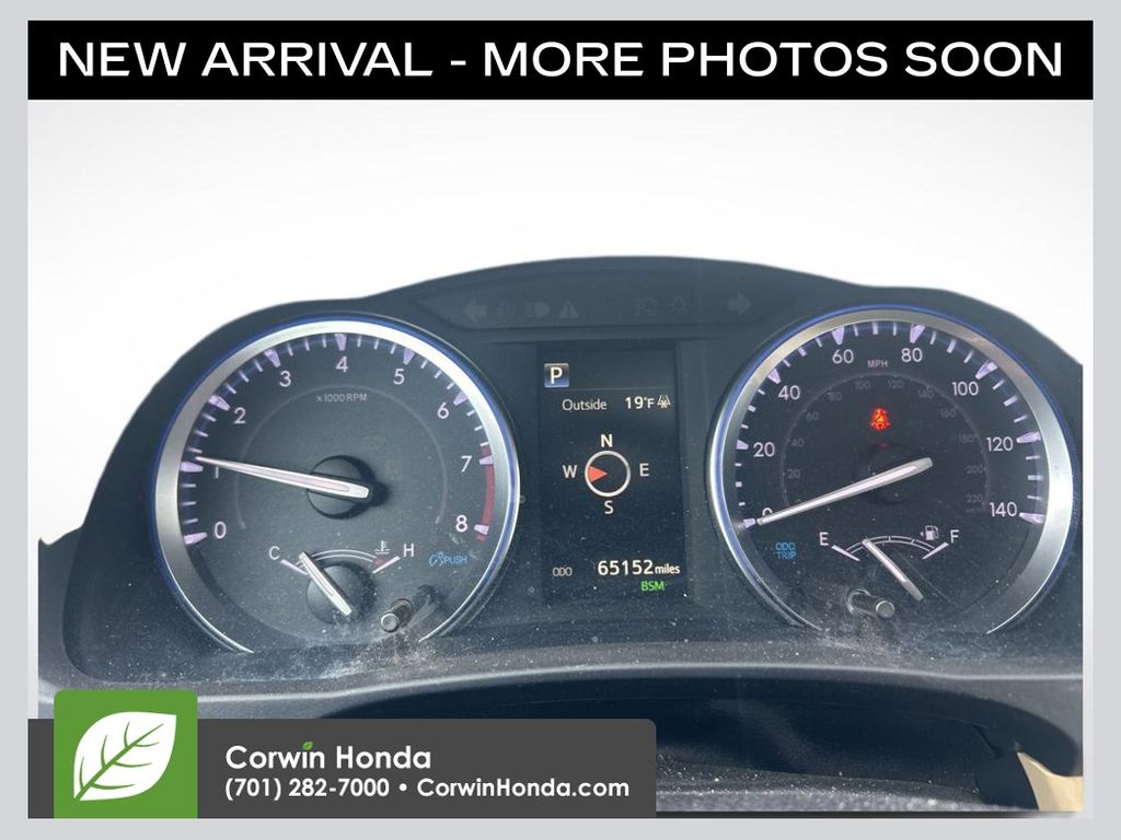 2019 Toyota Highlander XLE's photo